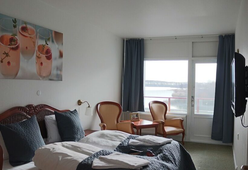 اتاق استاندارد با چشم‌انداز دریاچه, Milling Hotel Søpark