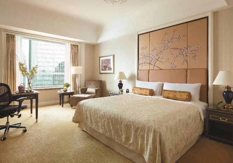 اتاق لوکس با تخت بزرگ, Pudong Shangrila, Shanghai
