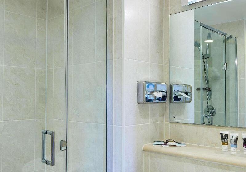 اتاق استاندارد با تخت بزرگ, Pudong Shangrila, Shanghai