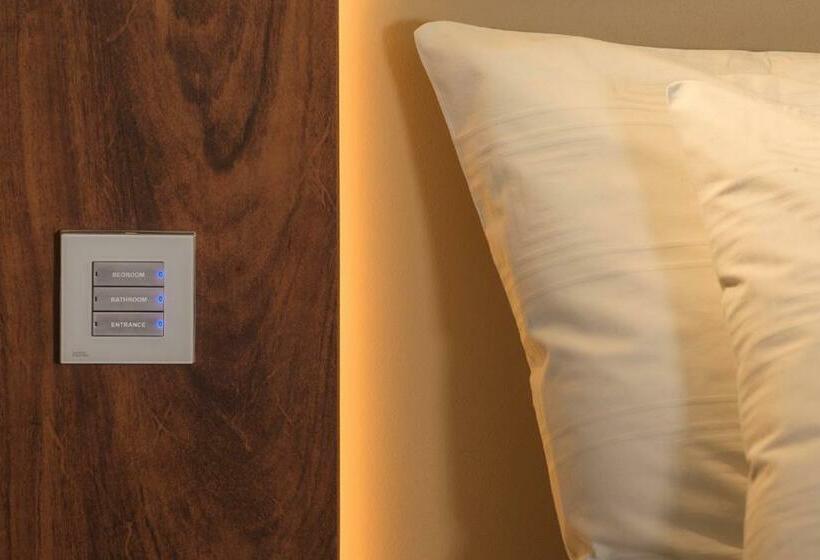 اتاق لوکس با تخت بزرگ, Regal Pacific Santiago