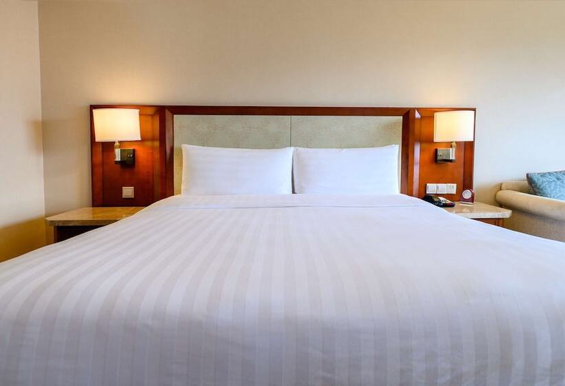 اتاق لوکس با چشم‌انداز شهر, Shangrila Beihai