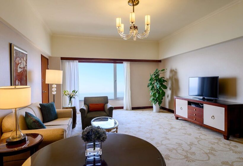 Deluxe Suite, Shangrila Beihai