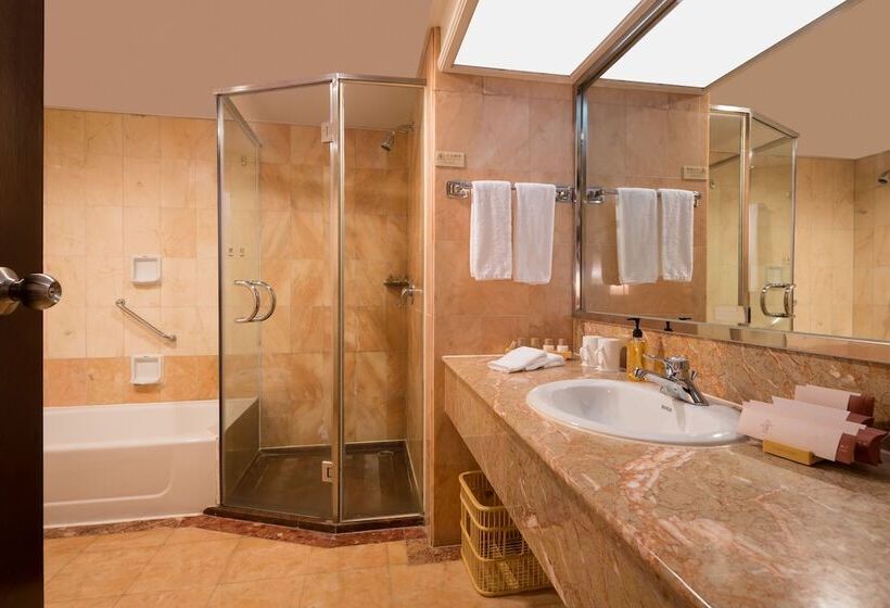 سوییت لوکس, Shenzhen Sunshine Hotel, Luohu