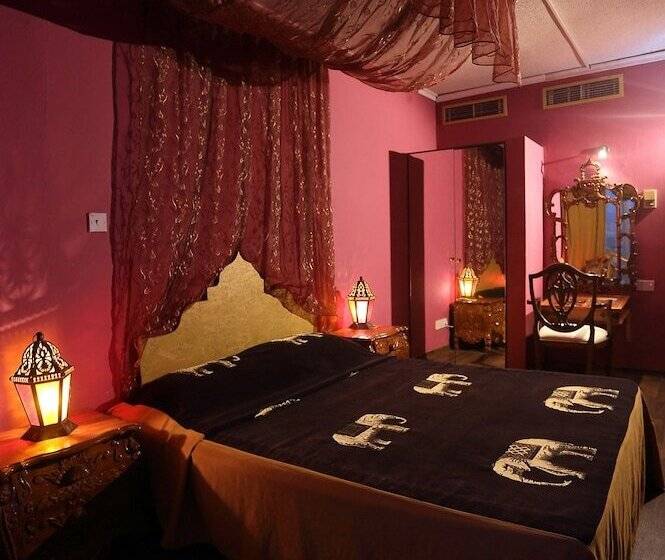اتاق لوکس, Sylva