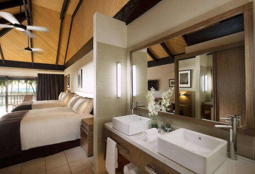 اتاق استاندارد با چشم‌انداز دریا, Doubletree Resort By Hilton Hotel Fiji   Sonaisali Island
