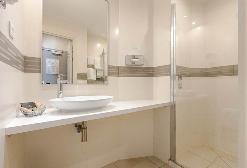 اتاق استاندارد, Hôtel Le Beaugency