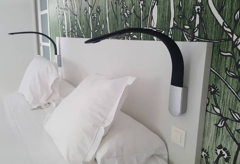 اتاق لوکس با بالکن و چشم‌انداز دریا, Best Western Hotel Alcyon