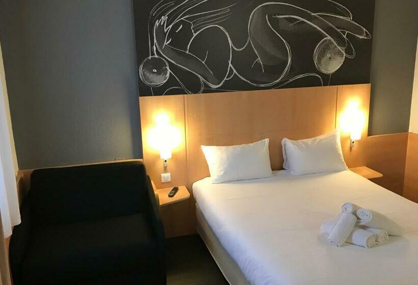 Chambre Triple Standard, Easy Nice Palais Des Congres  Old Town