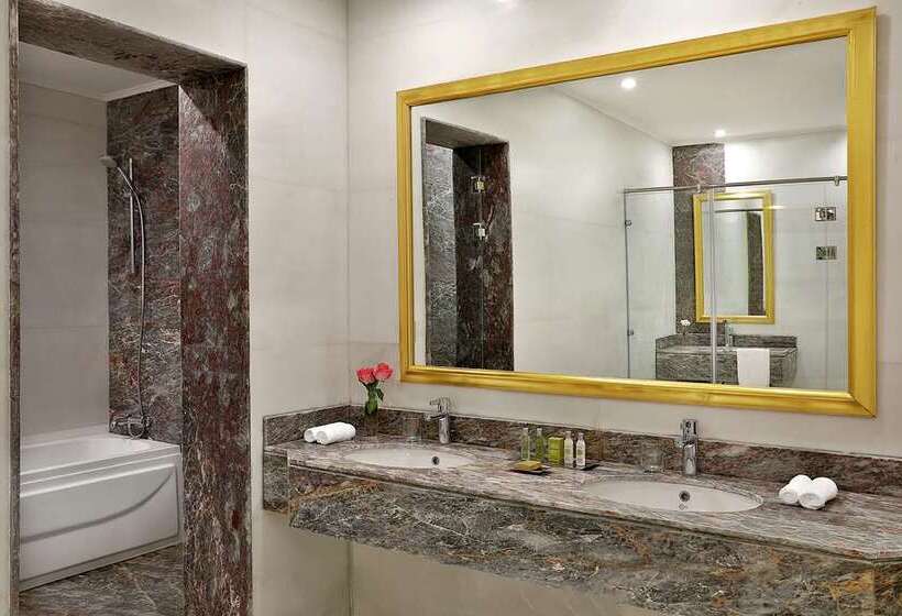 سوییت, Hilton Hurghada Plaza