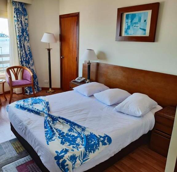 Quarto Standard com Vistas, Resta Port Said