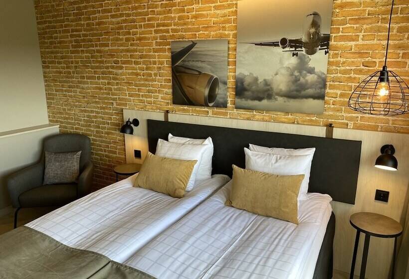 Chambre Standard, Skyline Airport