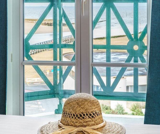 اتاق استاندارد با چشم‌انداز دریا, Sowell Hotels Le Beach