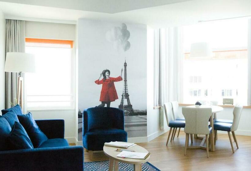 1 Sovrums Comfort Lägenhet, Apart Adagio Paris Tour Eiffel