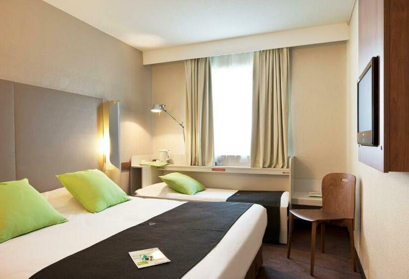 اتاق استاندارد چهار تخته, Campanile Prime Paris 19   La Villette