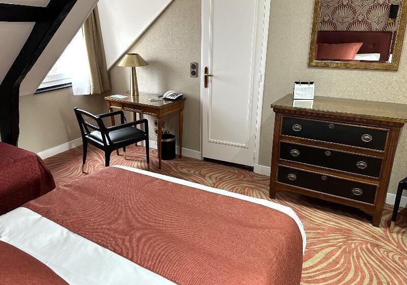 اتاق استاندارد سه نفره, Churchill Hotel Bayeux Centre