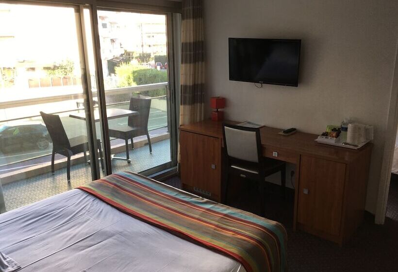 Chambre Triple Standard, Cit  Tierce Beach