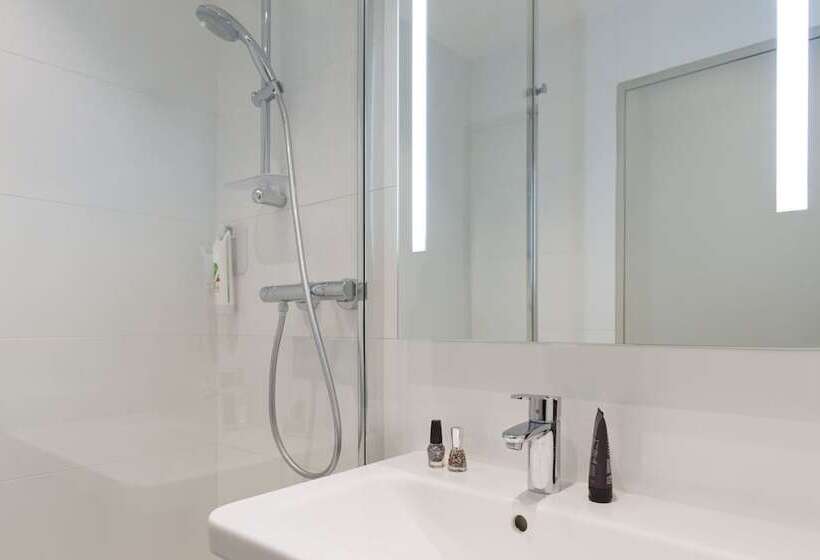 اتاق استاندارد, Ibis Styles Lyon Centre Confluence