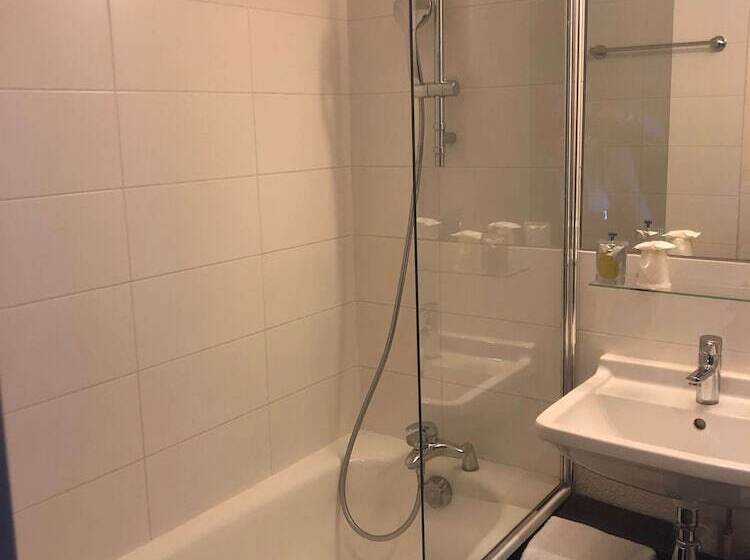 اتاق استاندارد با تخت دوبل, Kyriad Hôtel Orly Aéroport   Athis Mons