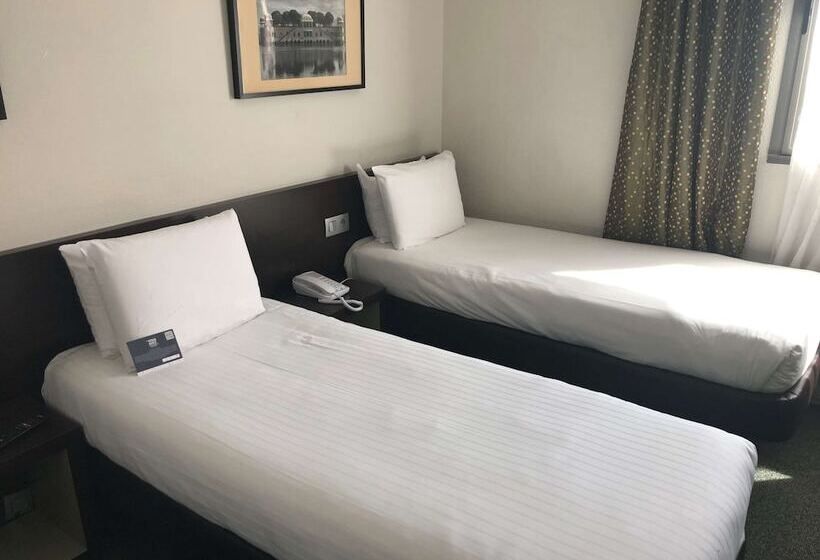 اتاق استاندارد, Kyriad Hôtel Orly Aéroport   Athis Mons
