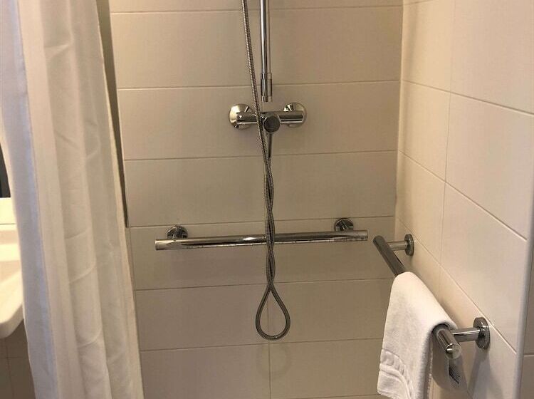 اتاق استاندارد, Kyriad Hôtel Orly Aéroport   Athis Mons