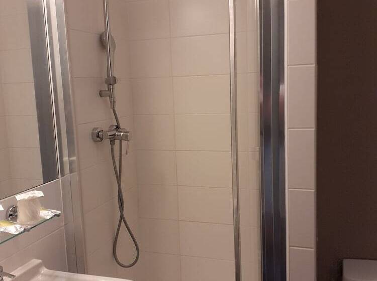 اتاق استاندارد, Kyriad Hôtel Orly Aéroport   Athis Mons
