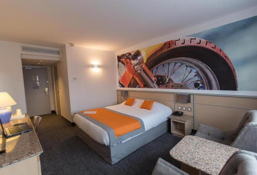 اتاق استاندارد, Le Paddock