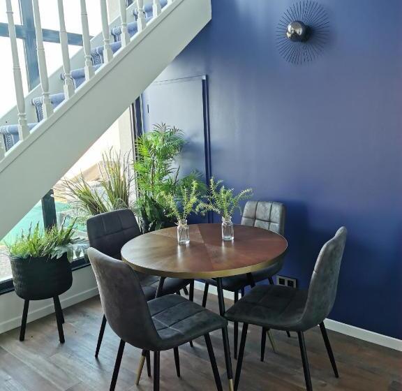 Suite with Terrace, Le Paddock