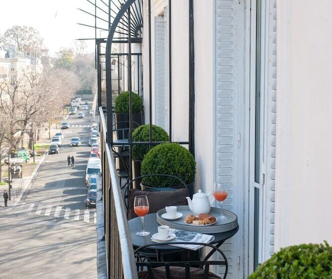 Superior Room with Balcony, Mathis