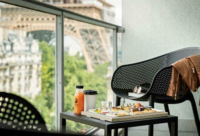 اتاق لوکس با چشم‌انداز, Pullman Paris Tour Eiffel