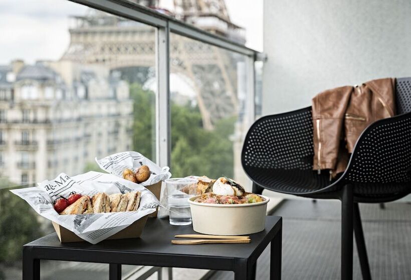 Habitación Deluxe con Vistas, Pullman Paris Tour Eiffel