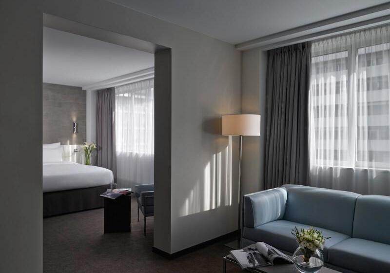 سوییت جونیور, Pullman Paris Tour Eiffel