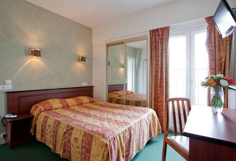 Superior Room, Du Square D Anvers