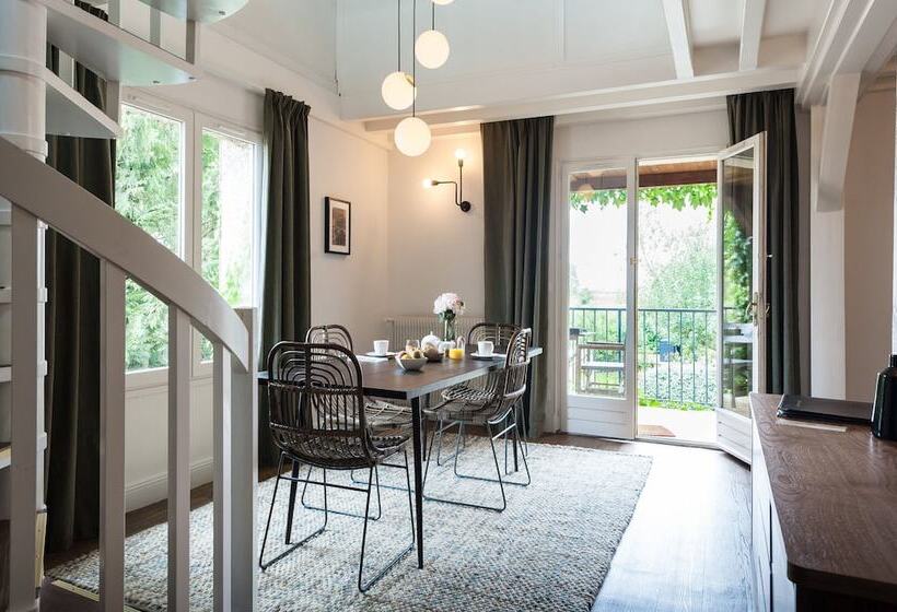 Duplex Junior Suite, Ermitage De Corton   Teritoria