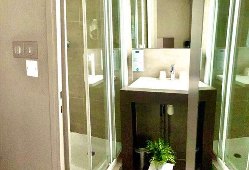 اتاق استاندارد, Kyriad Vichy Spa Cinq Mondes