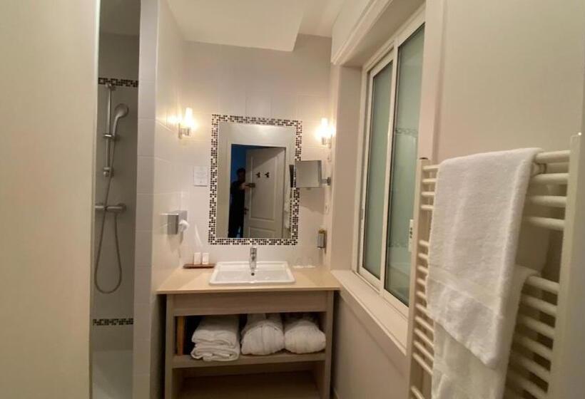 اتاق کلاب, Hôtel Et Résidence La Réserve