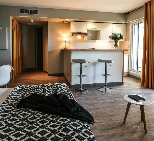استودیو خانوادگی, Hôtel Et Résidence La Réserve