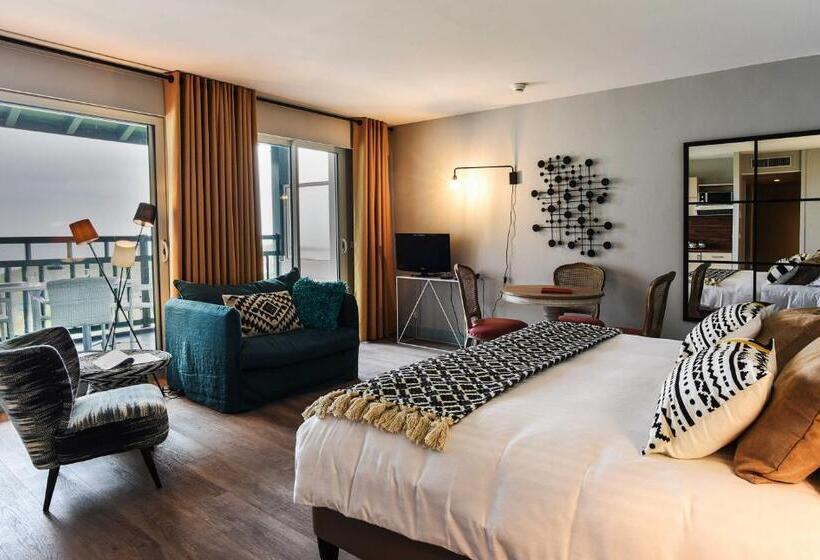 استودیو خانوادگی, Hôtel Et Résidence La Réserve