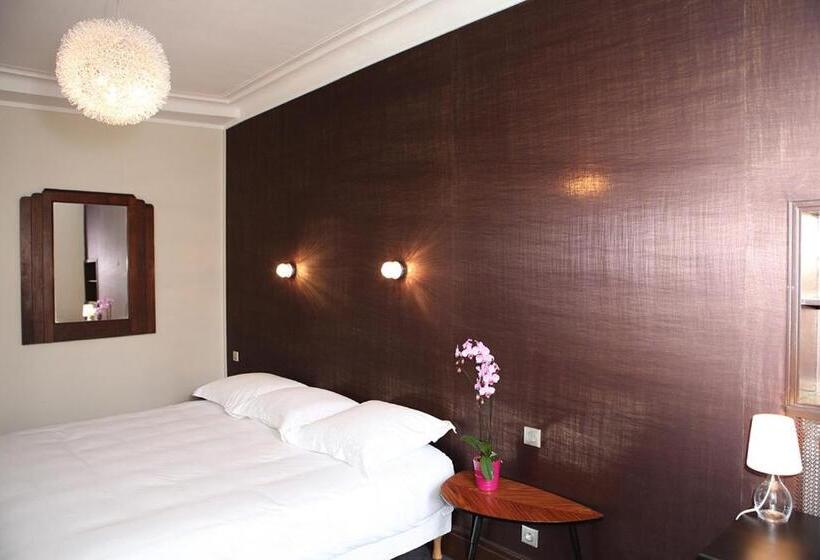 Superior Room, Le Roncevaux