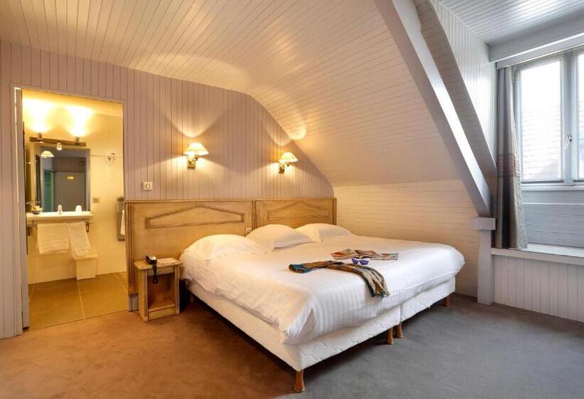 Superior Room, Le Roncevaux