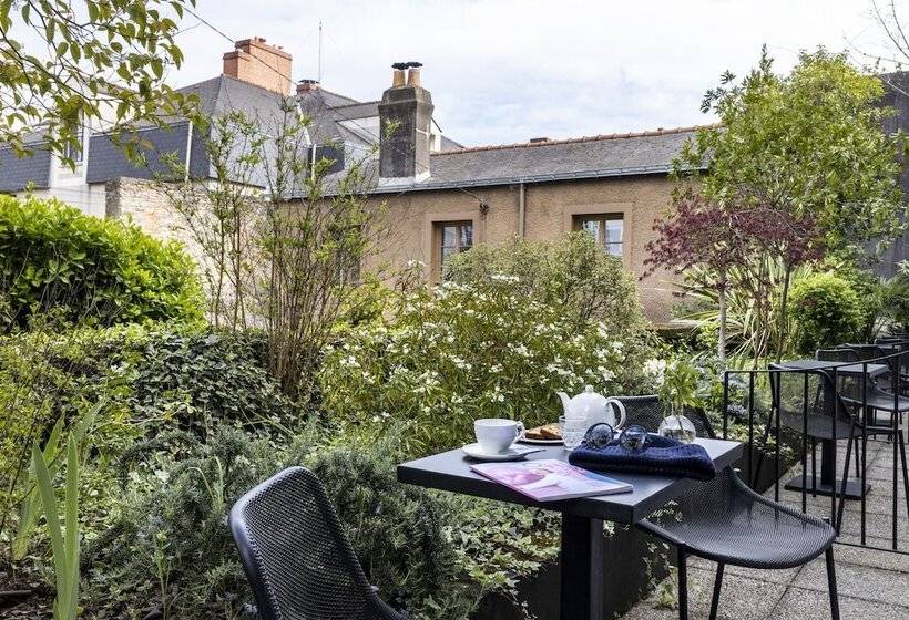 Superior Room with Terrace, L'hôtel