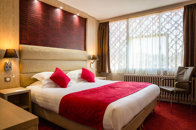 اتاق لوکس, Hôtel Les Trois Roses, Meylan Grenoble The Originals Boutique
