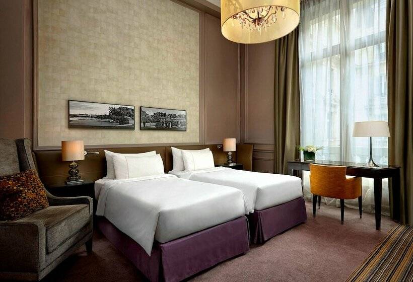 Standard Room with Views, The Westin Parisvendome