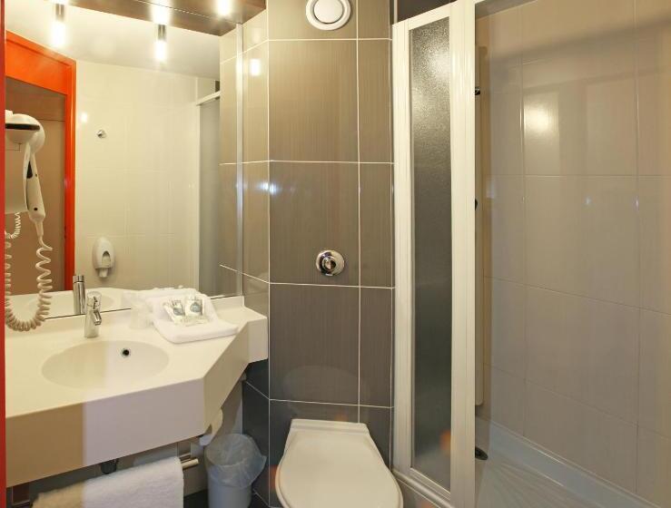اتاق خانوادگی, Inn Design Poitiers Sud
