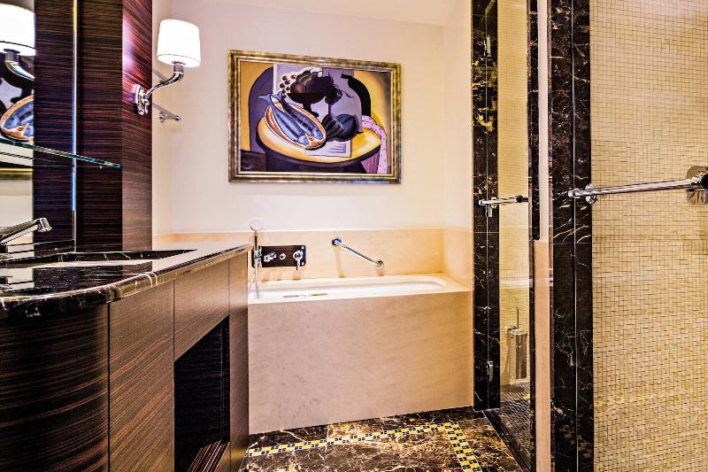 سوییت, Prince De Galles, A Luxury Collection Hotel, Paris