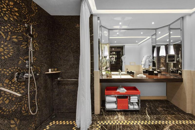 اتاق لوکس, Prince De Galles, A Luxury Collection Hotel, Paris