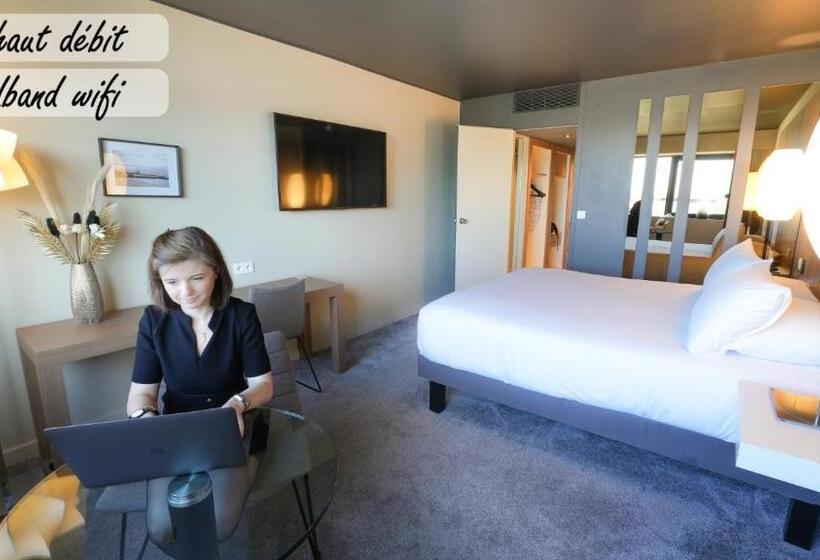 اتاق لوکس با چشم‌انداز دریاچه, Pullman Bordeaux Lac