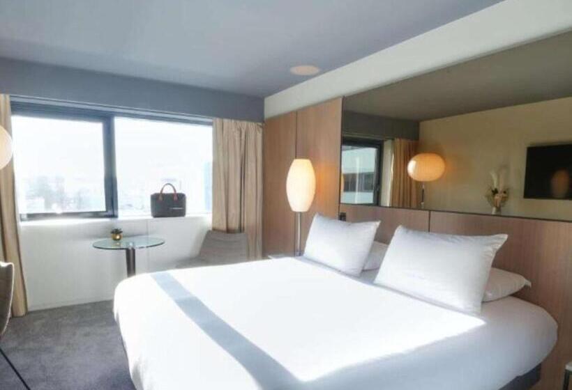 اتاق لوکس با چشم‌انداز دریاچه, Pullman Bordeaux Lac