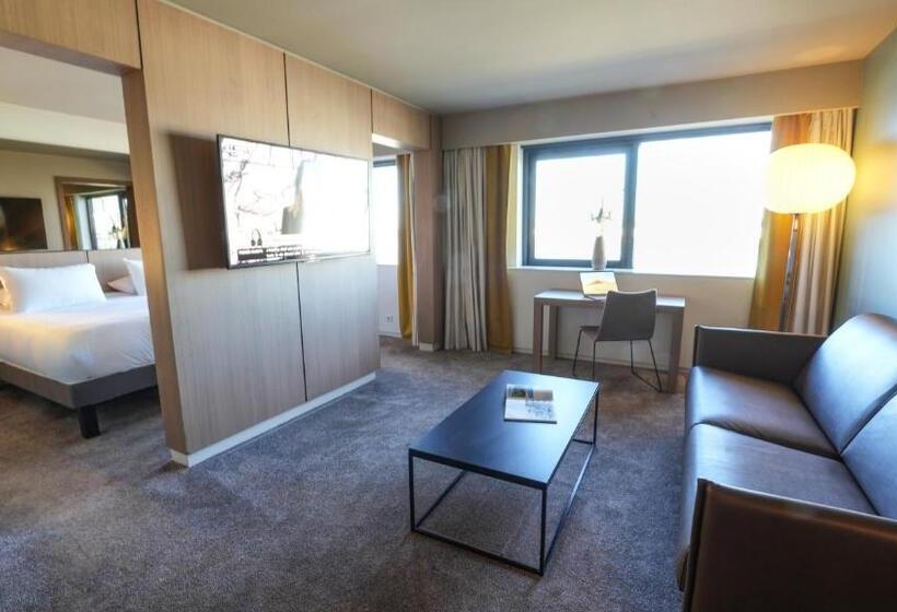 سوئیت جونیور با تخت بزرگ, Pullman Bordeaux Lac