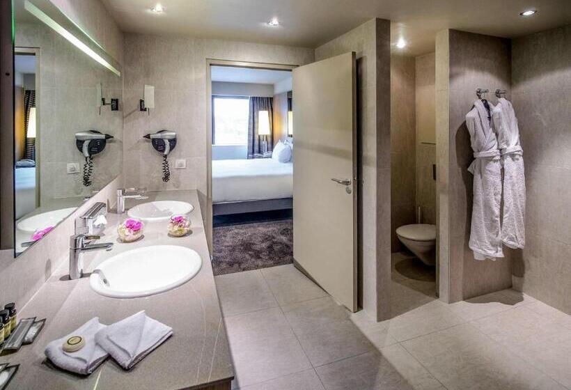 سوئیت جونیور با تخت بزرگ, Pullman Bordeaux Lac