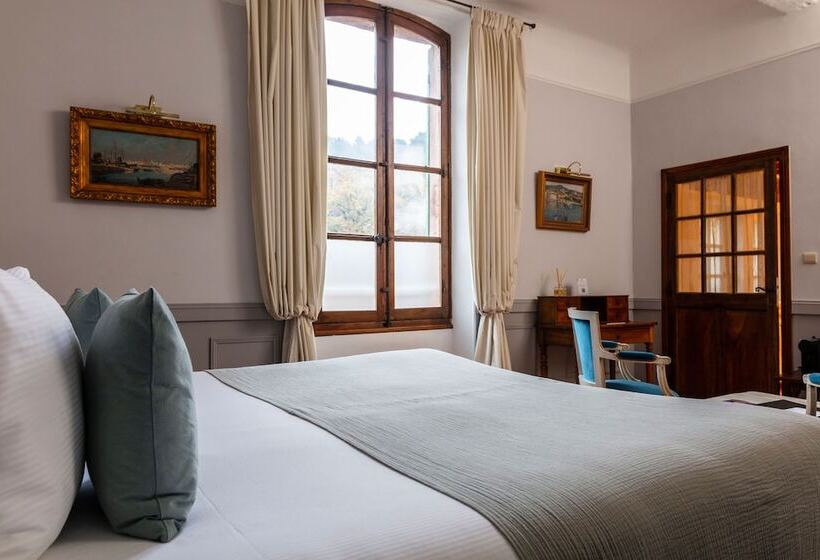 Classic Room, & Restaurant La Magdeleine   Mathias Dandine